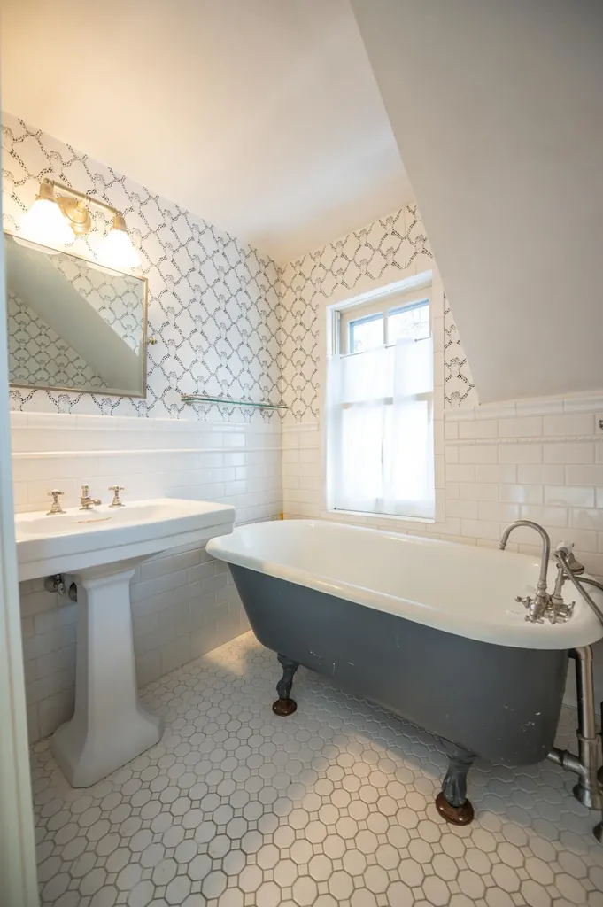 33 West Main Street Wilmington VT 05363