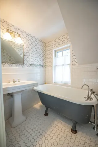 33 West Main Street Wilmington VT 05363