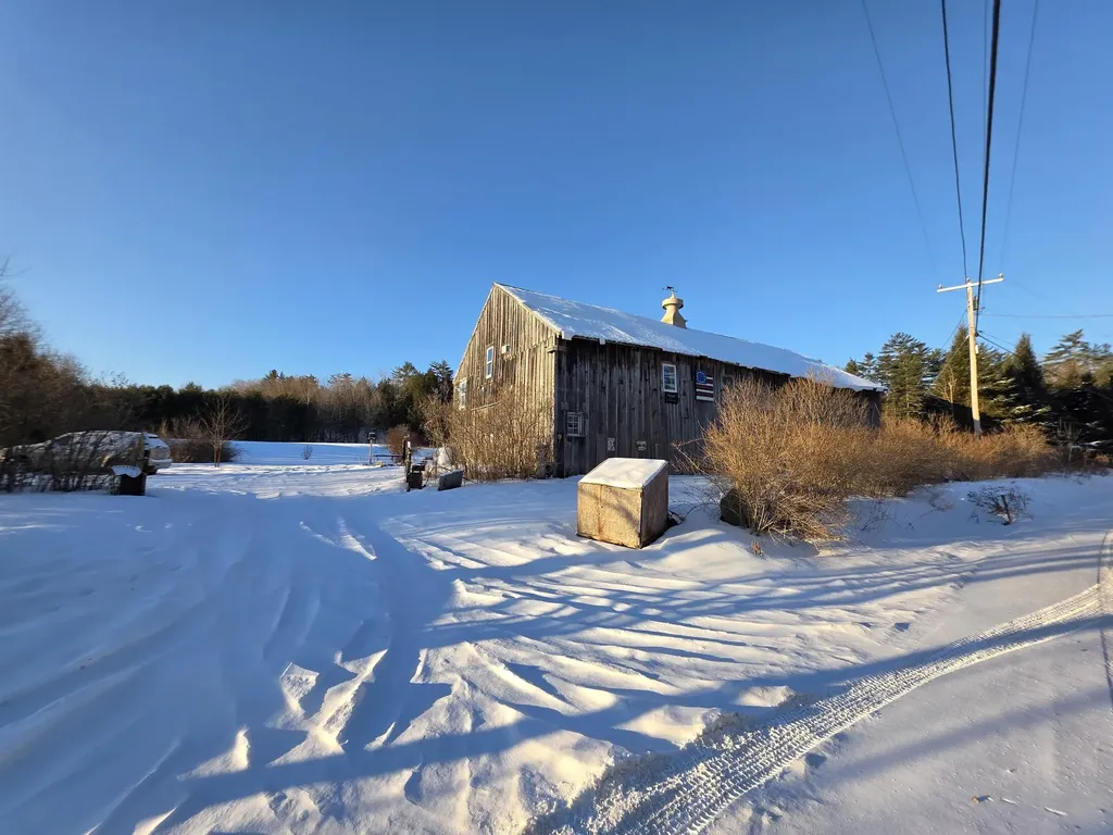 682 Goose Lane Bath NH 03740