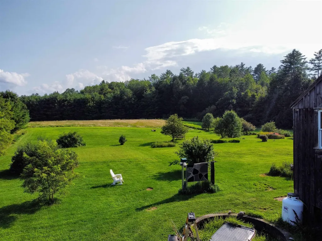 682 Goose Lane Bath NH 03740