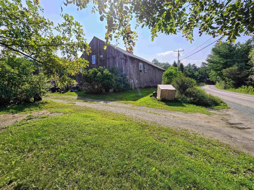 682 Goose Lane Bath NH 03740