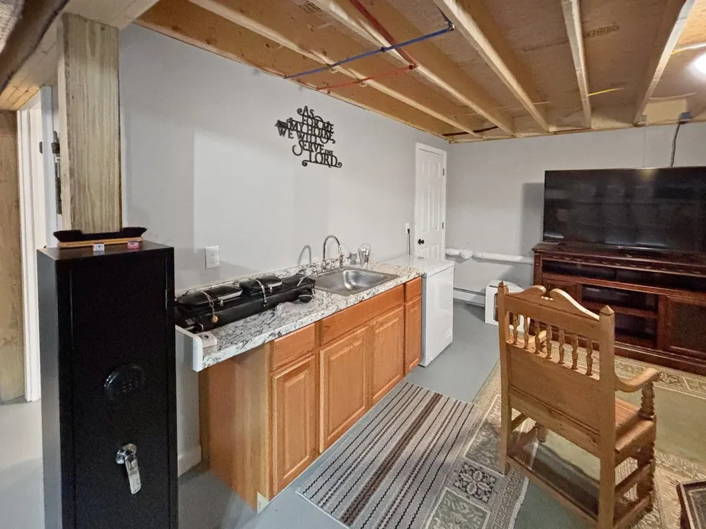 11 Amherst Lane Haverhill NH 03785