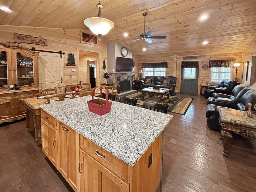 11 Amherst Lane Haverhill NH 03785