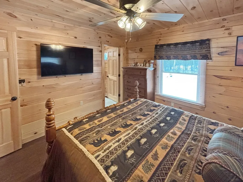 11 Amherst Lane Haverhill NH 03785