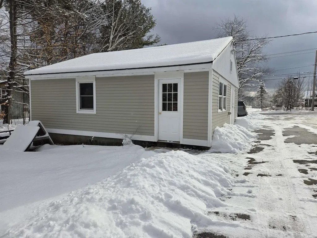 1462 King Hill Road New London NH 03257