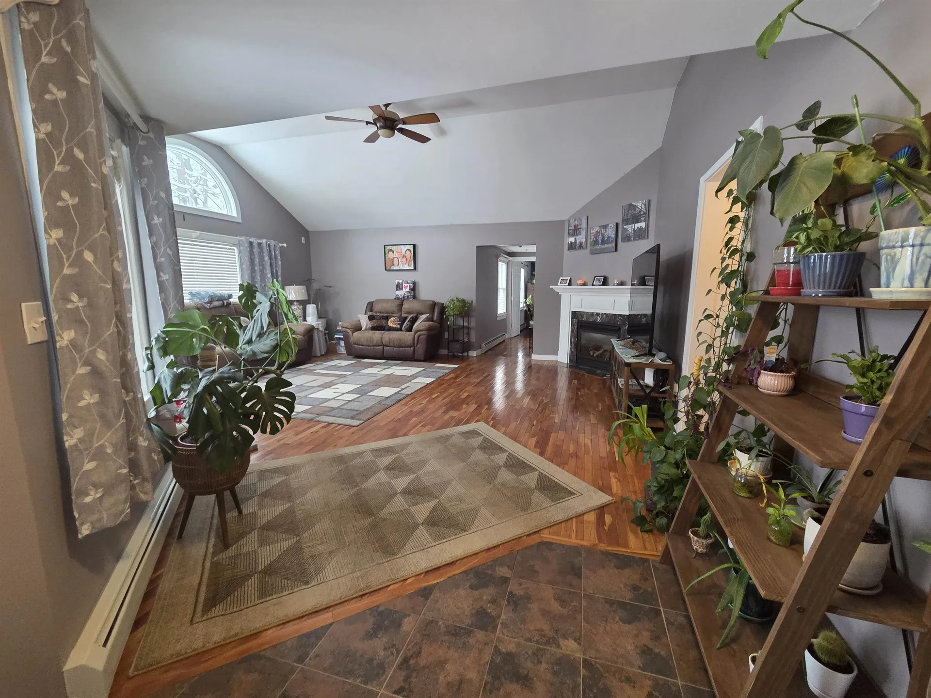 1462 King Hill Road New London NH 03257