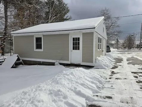 1462 King Hill Road New London NH 03257