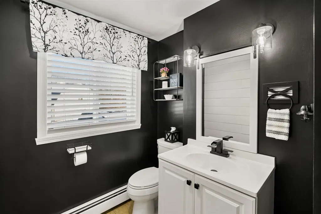 11 Liberty Street Salem NH 03079