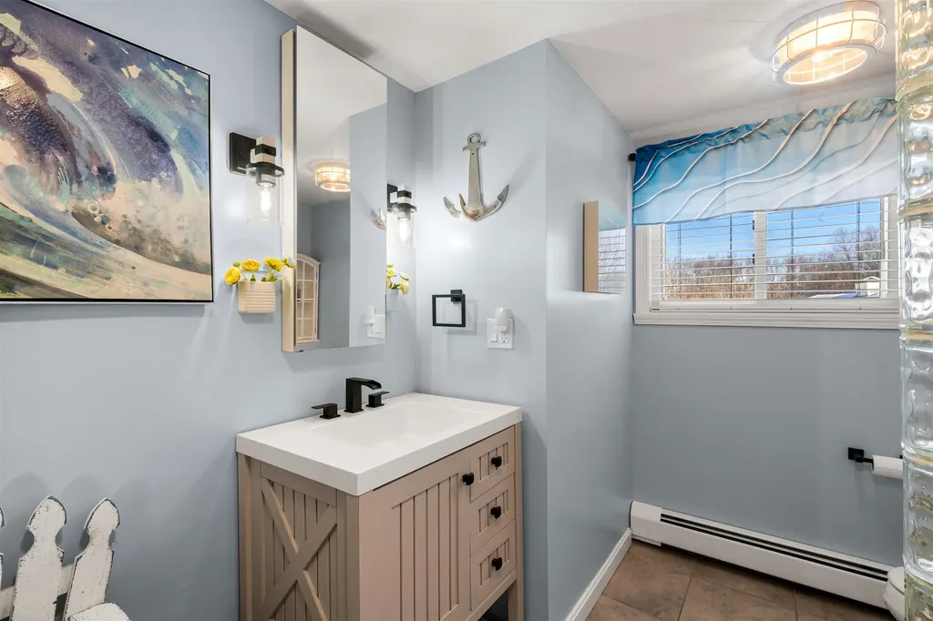 11 Liberty Street Salem NH 03079