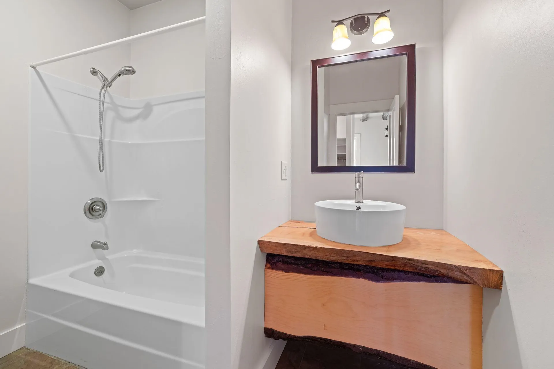 13 Goshen Road Bradford VT 05033