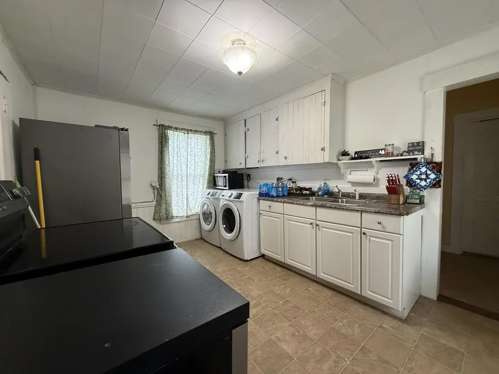 18 Highland Avenue Franklin NH 03235