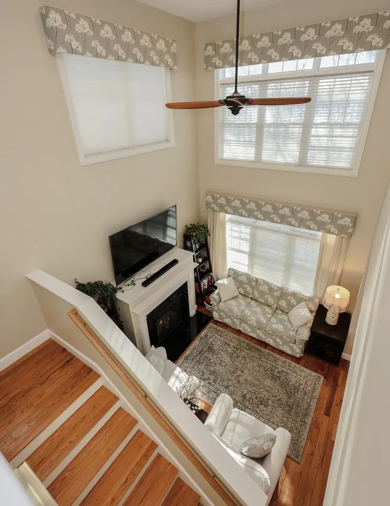 78 Woodview Way Manchester NH 03102