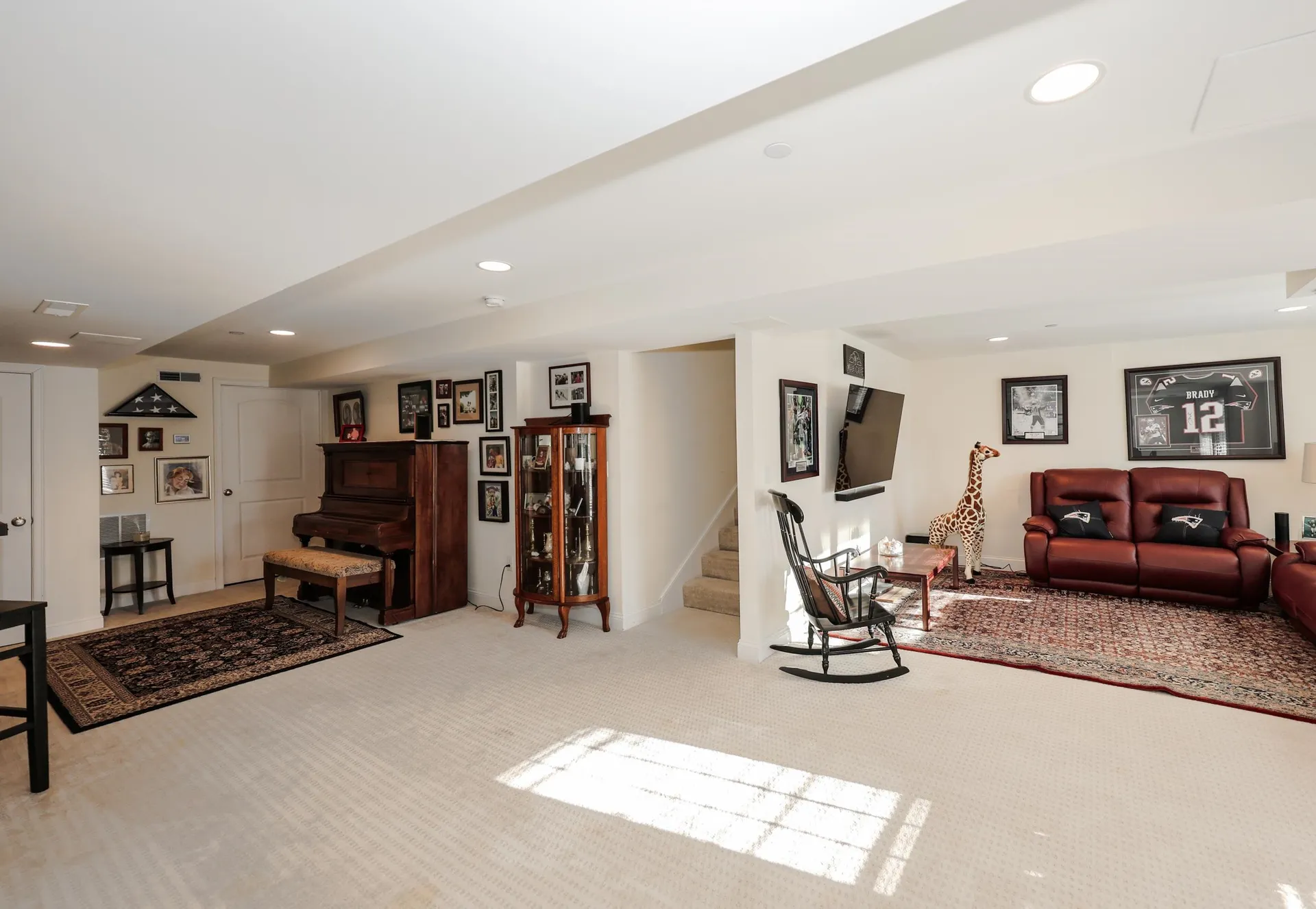 78 Woodview Way Manchester NH 03102