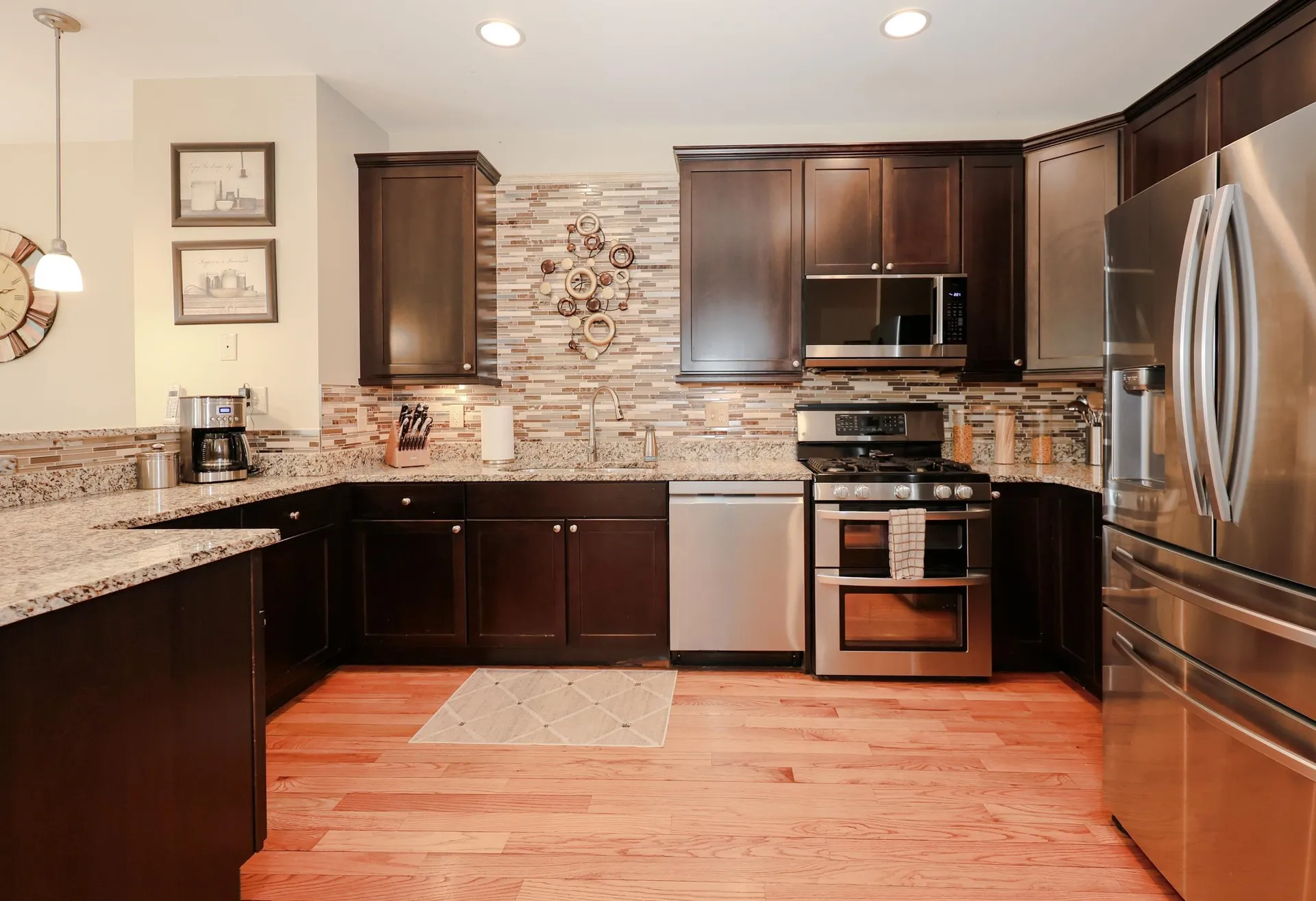 78 Woodview Way Manchester NH 03102