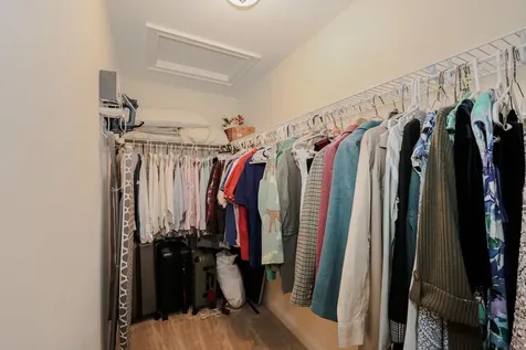 78 Woodview Way Manchester NH 03102