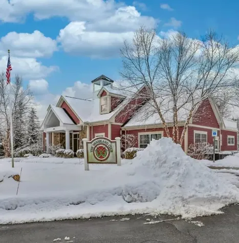 78 Woodview Way Manchester NH 03102