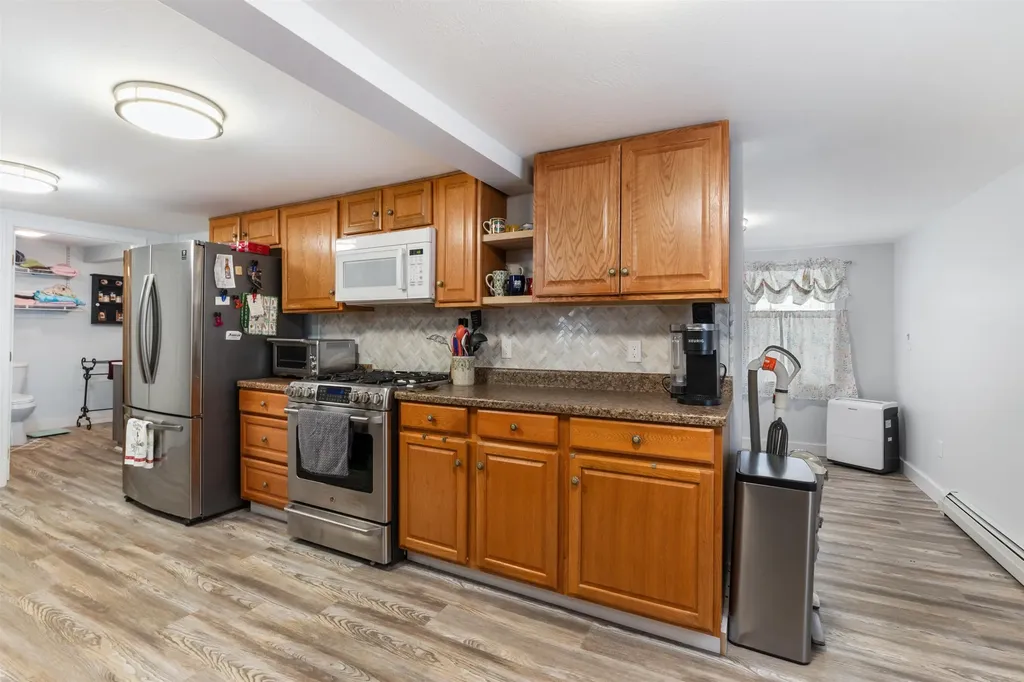 169 Main Street Colebrook NH 03576