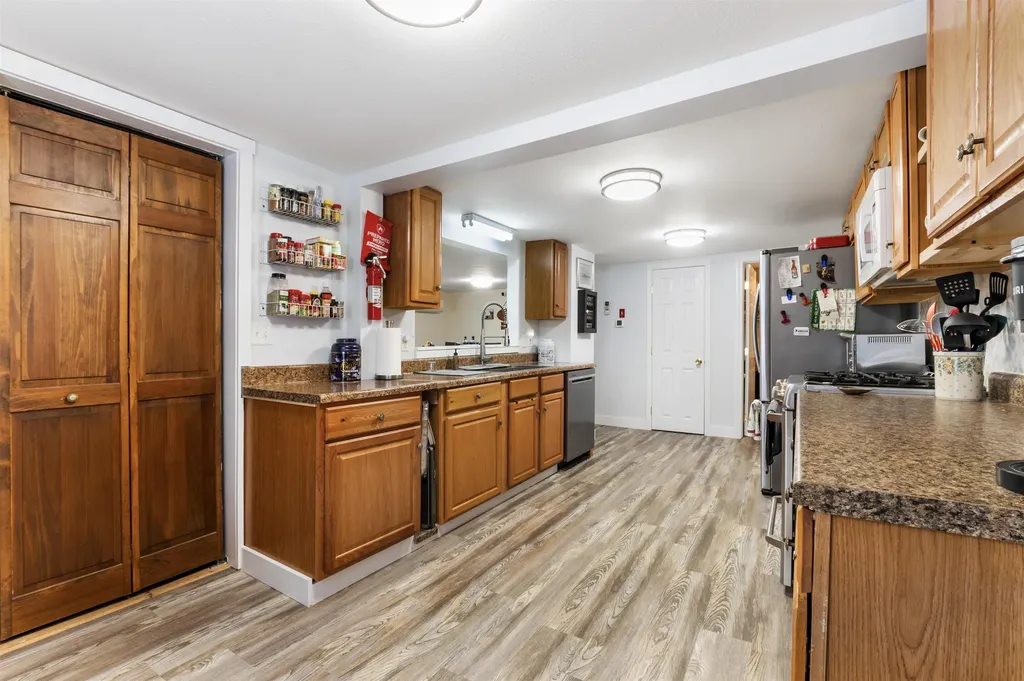 169 Main Street Colebrook NH 03576