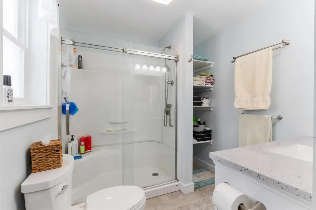 169 Main Street Colebrook NH 03576