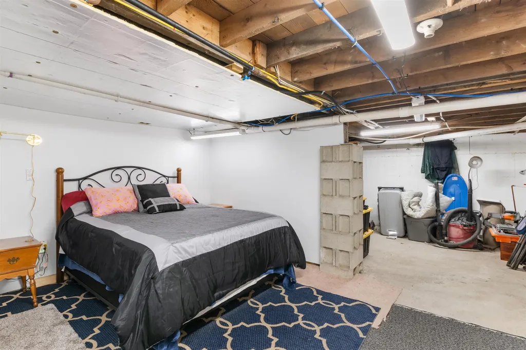 169 Main Street Colebrook NH 03576