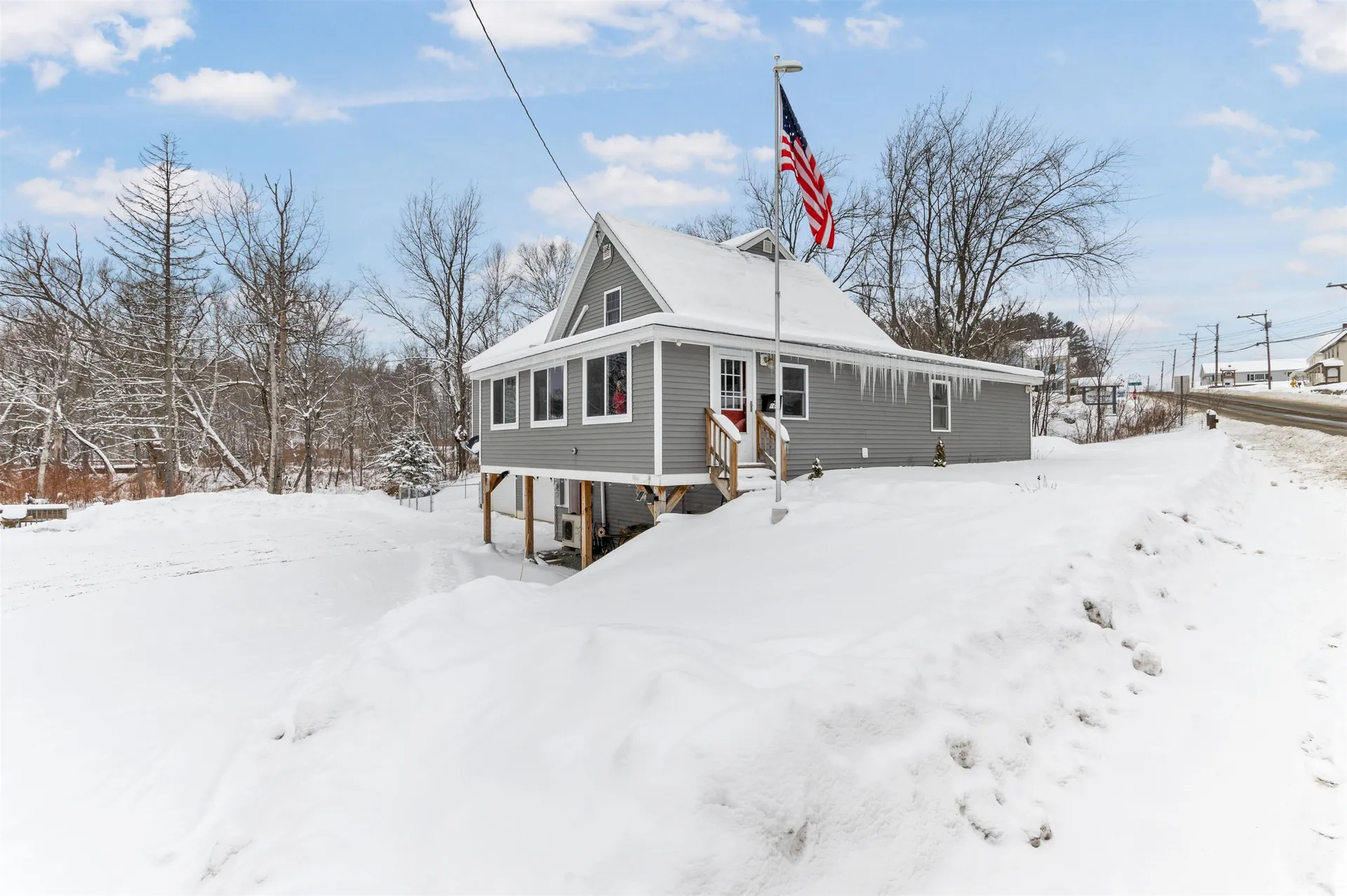 169 Main Street Colebrook NH 03576