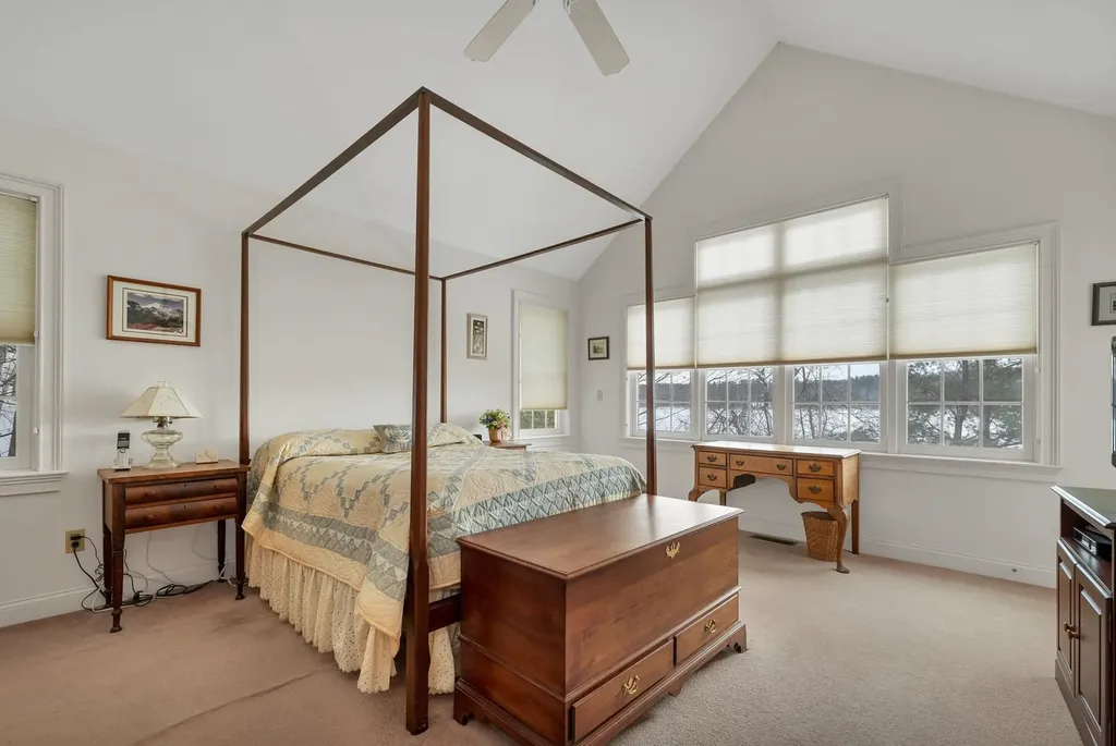 2 Carillon Shores Road Tuftonboro NH 03816