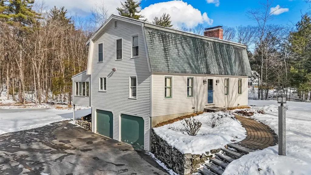36 Buckridge Drive Amherst NH 03031