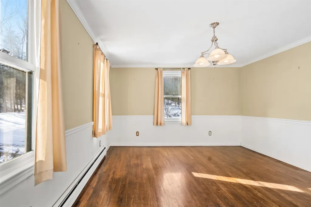 36 Buckridge Drive Amherst NH 03031