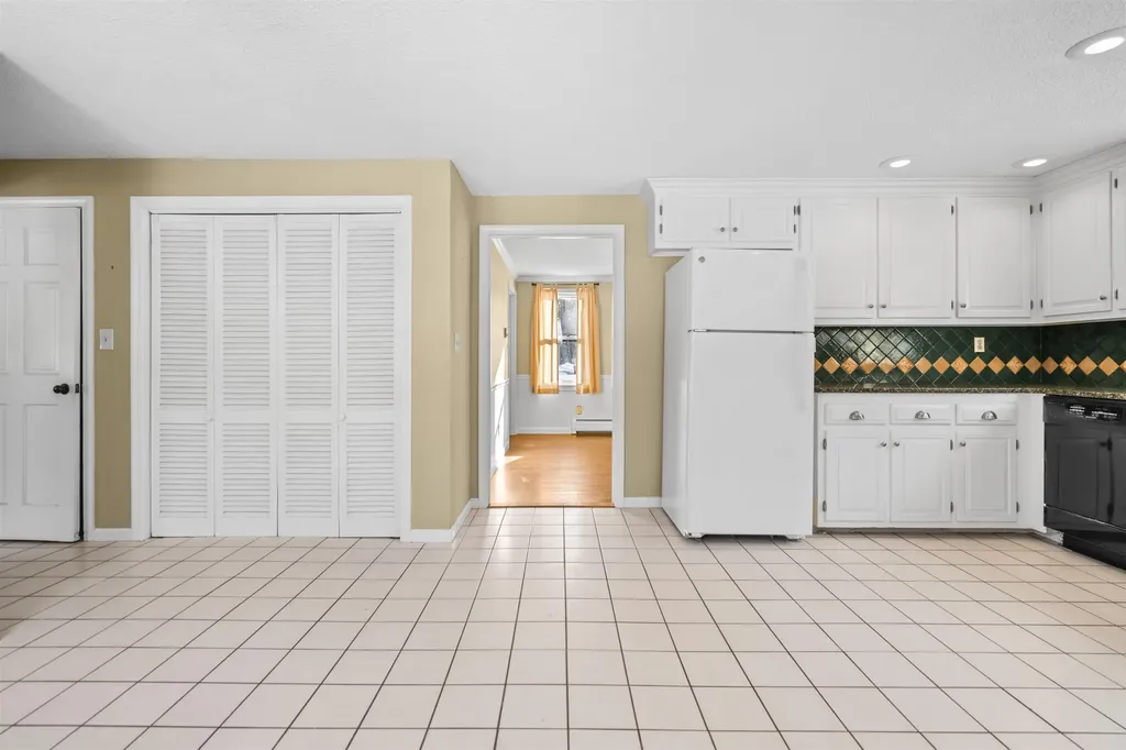 36 Buckridge Drive Amherst NH 03031