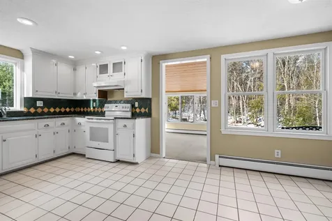 36 Buckridge Drive Amherst NH 03031