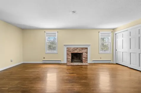 36 Buckridge Drive Amherst NH 03031