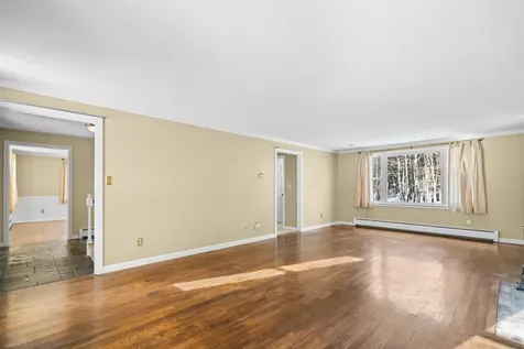 36 Buckridge Drive Amherst NH 03031