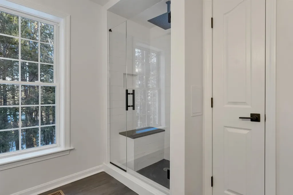 19 Sheffield Street Hudson NH 03051