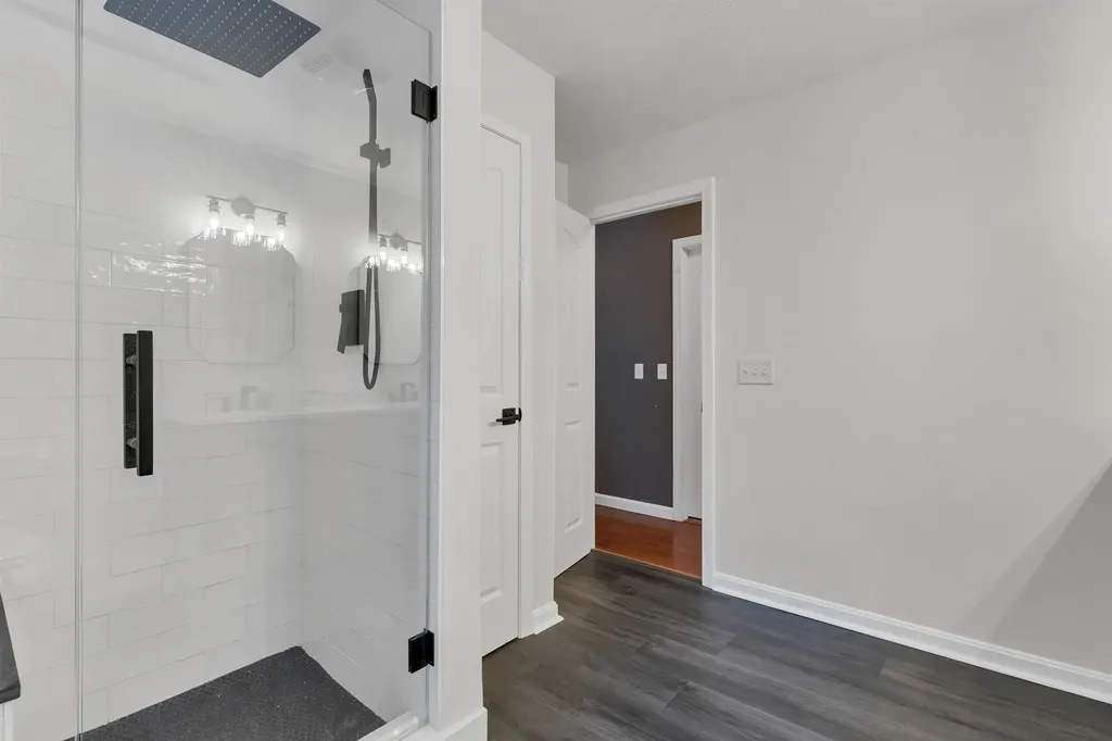 19 Sheffield Street Hudson NH 03051