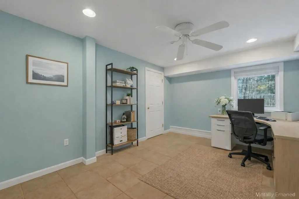 19 Sheffield Street Hudson NH 03051