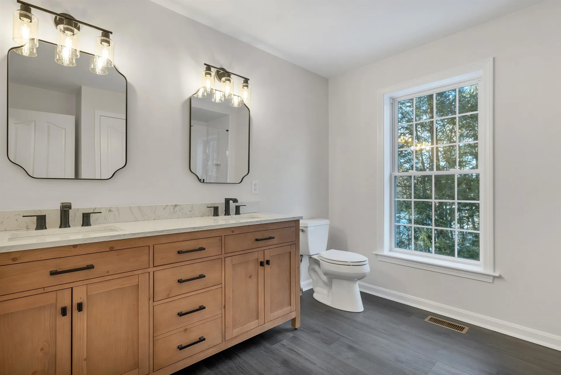 19 Sheffield Street Hudson NH 03051