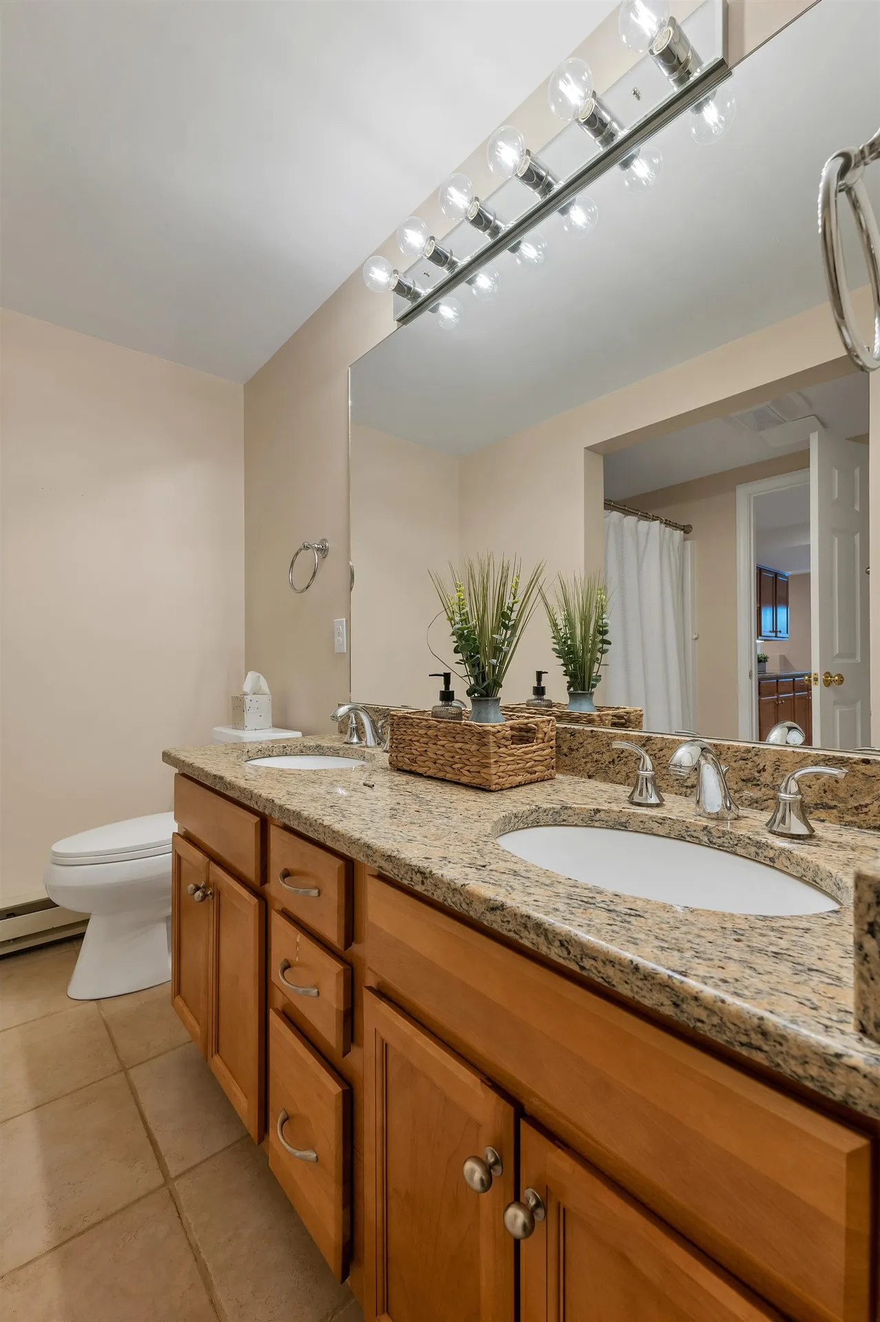 19 Sheffield Street Hudson NH 03051