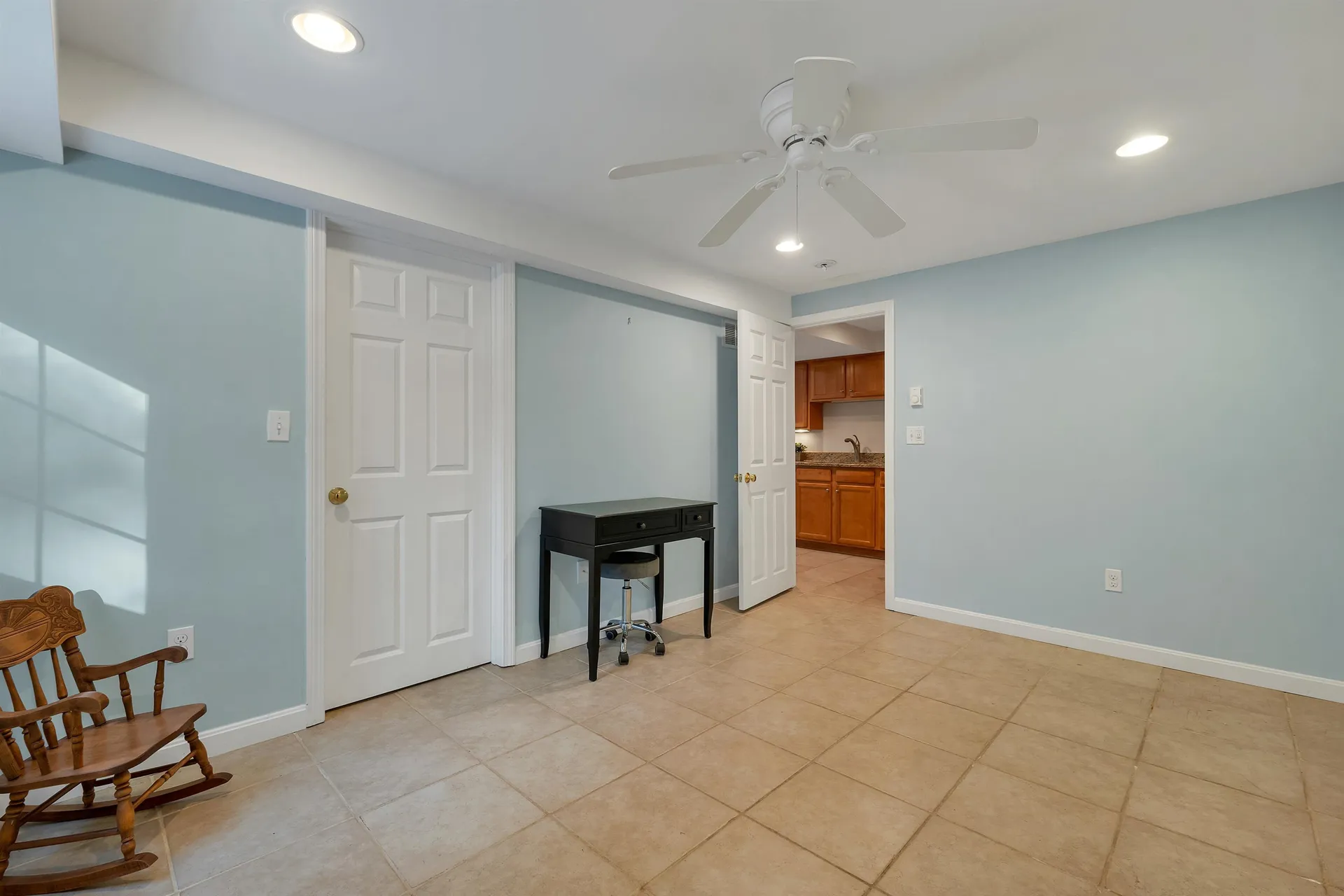 19 Sheffield Street Hudson NH 03051