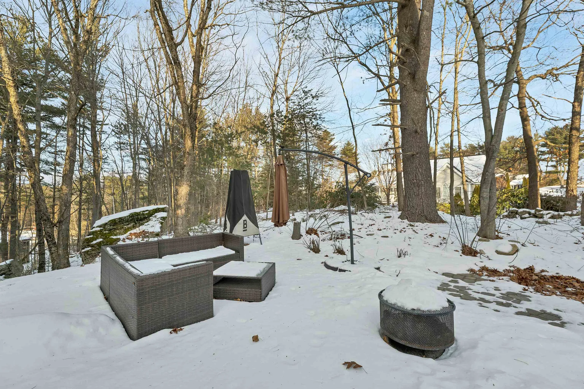 19 Sheffield Street Hudson NH 03051