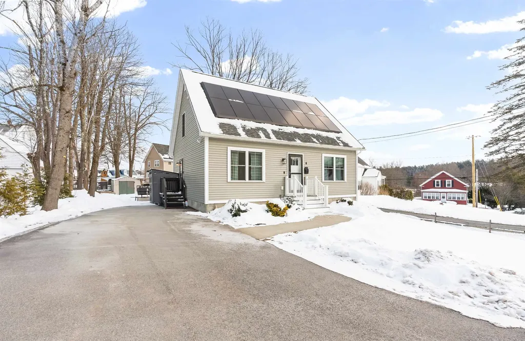 8 Charlonne Street Jaffrey NH 03452