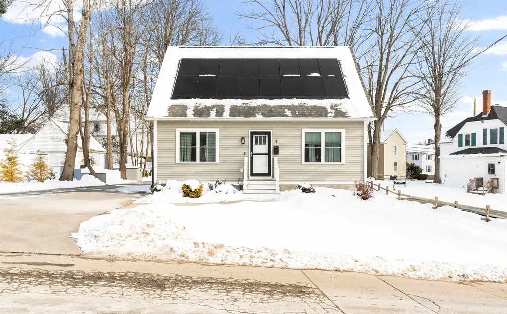 8 Charlonne Street Jaffrey NH 03452