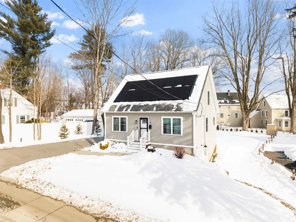 8 Charlonne Street Jaffrey NH 03452