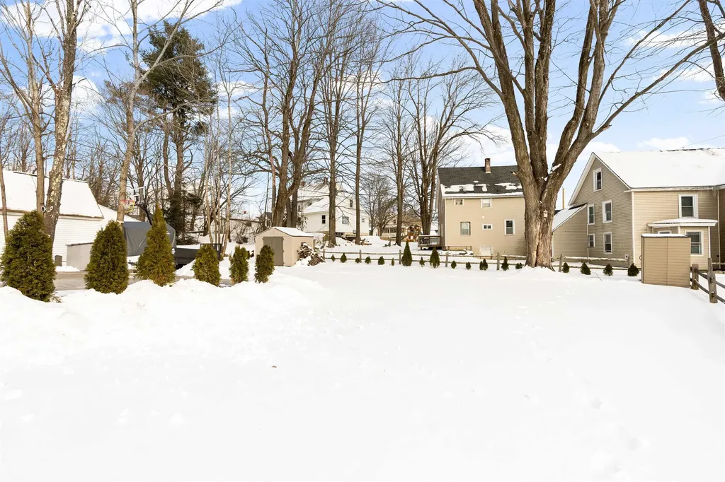 8 Charlonne Street Jaffrey NH 03452