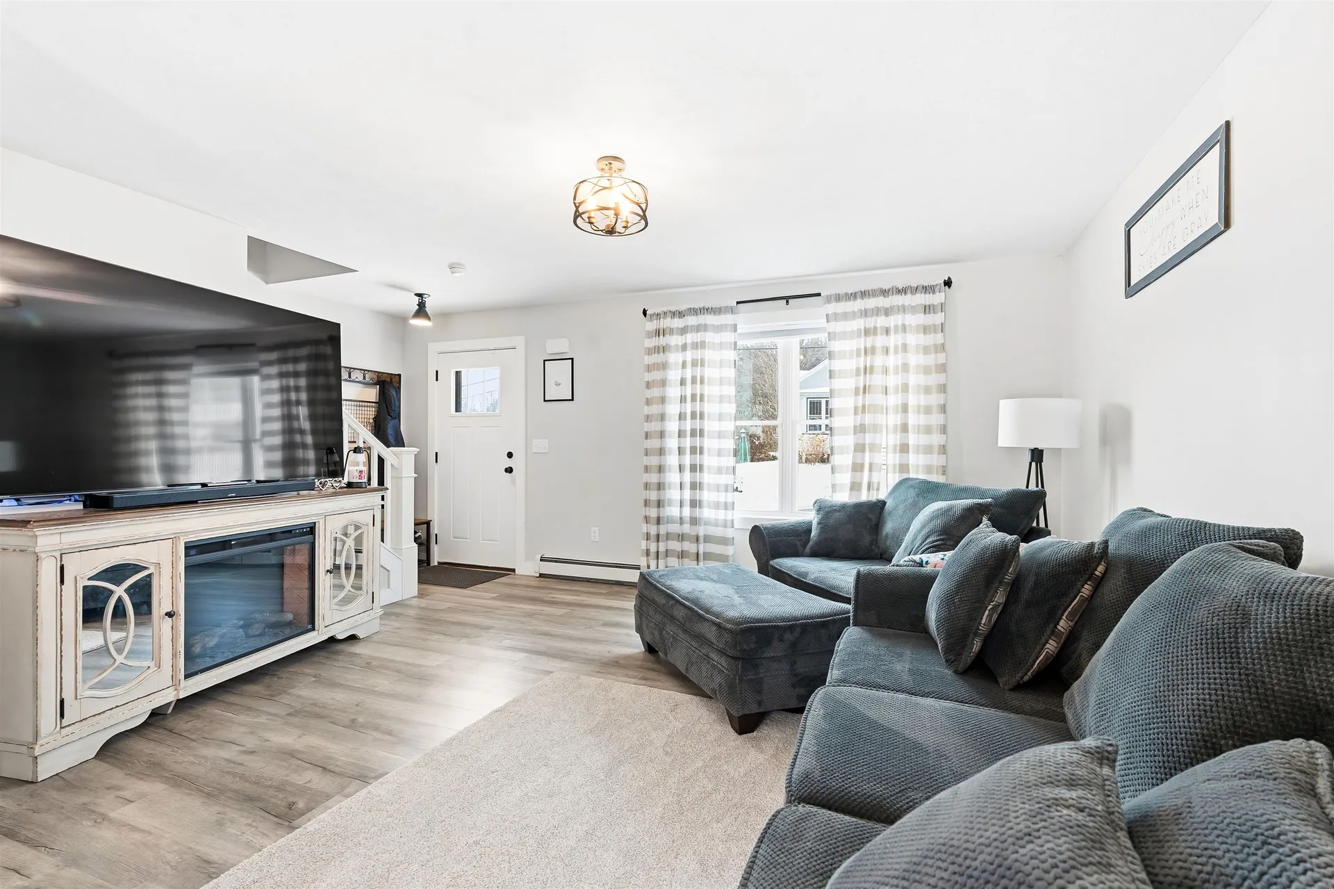 8 Charlonne Street Jaffrey NH 03452