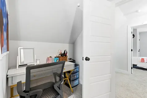 8 Charlonne Street Jaffrey NH 03452