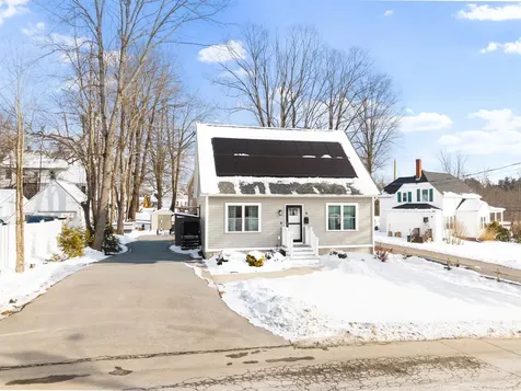 8 Charlonne Street Jaffrey NH 03452