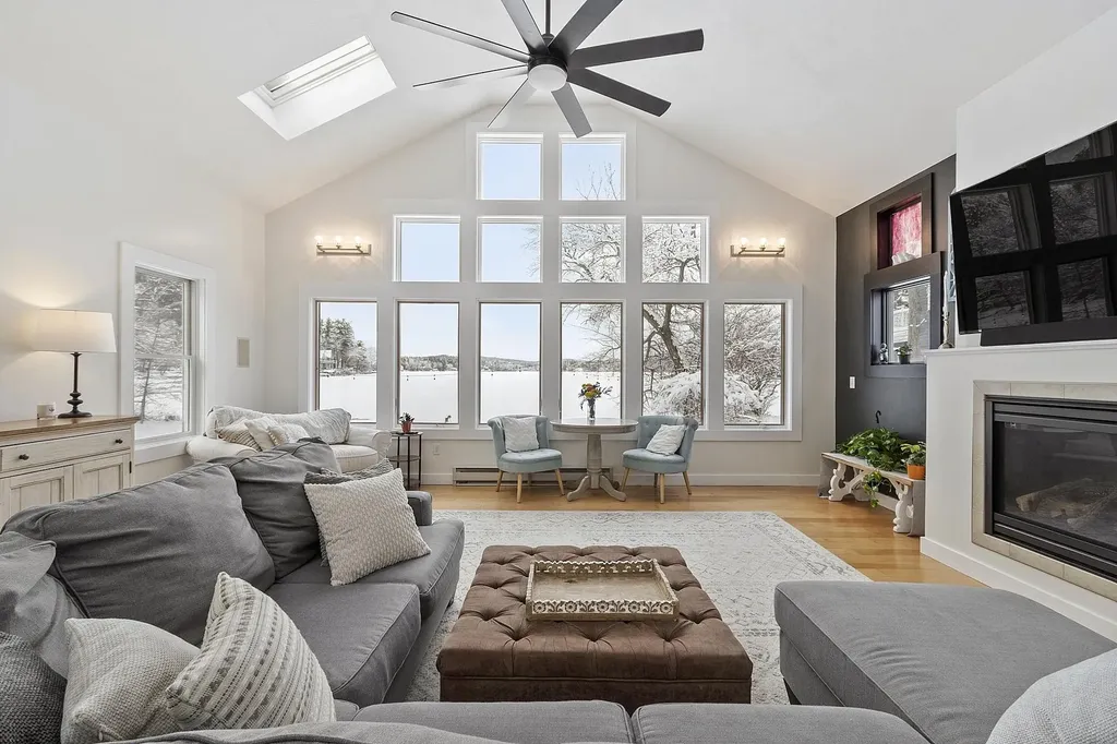 47 Cobbetts Pond Road Windham NH 03087