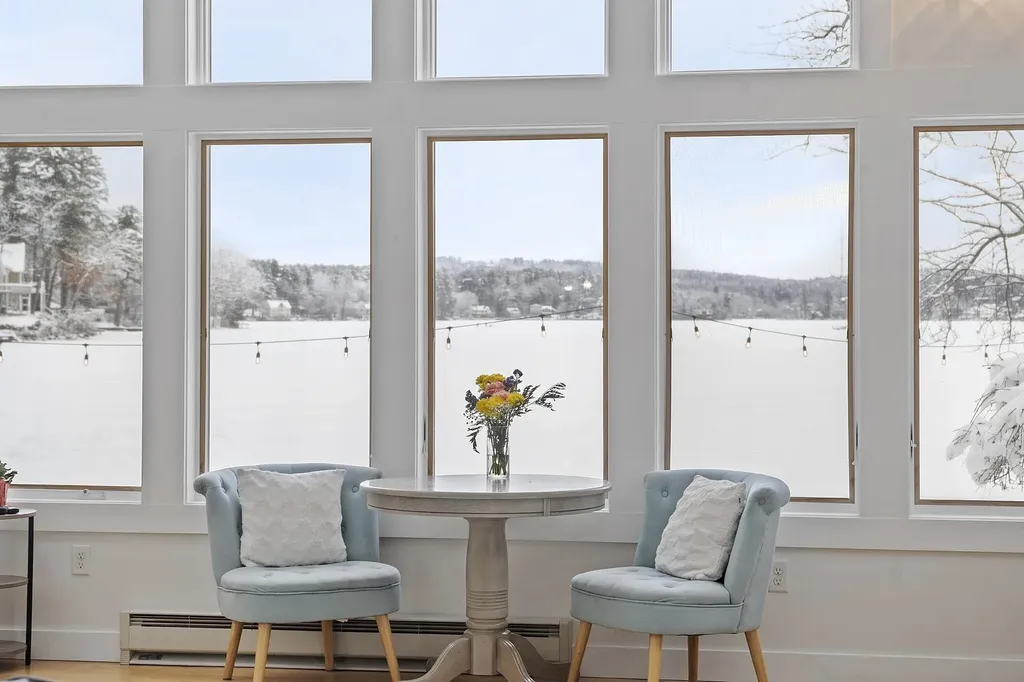 47 Cobbetts Pond Road Windham NH 03087