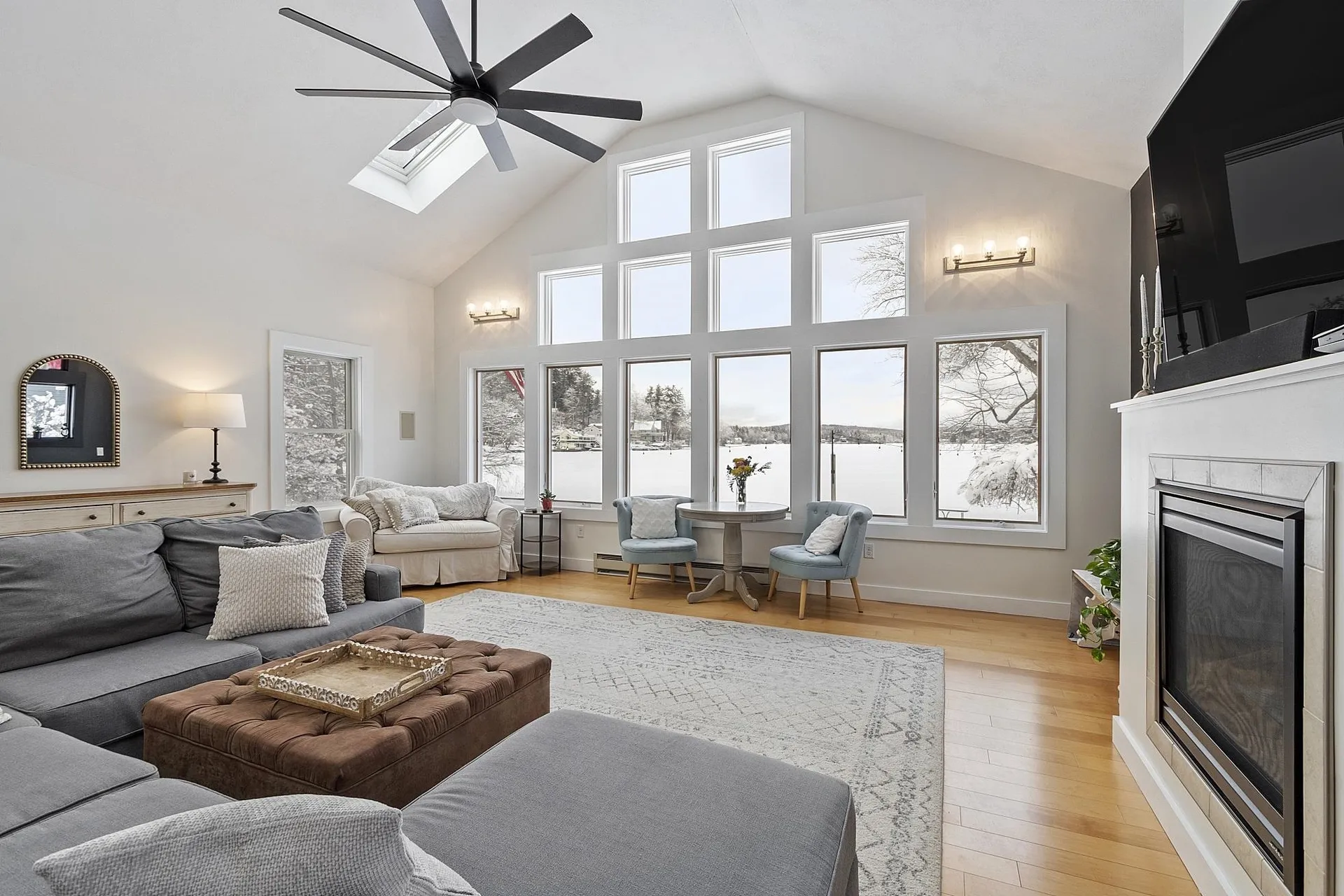 47 Cobbetts Pond Road Windham NH 03087