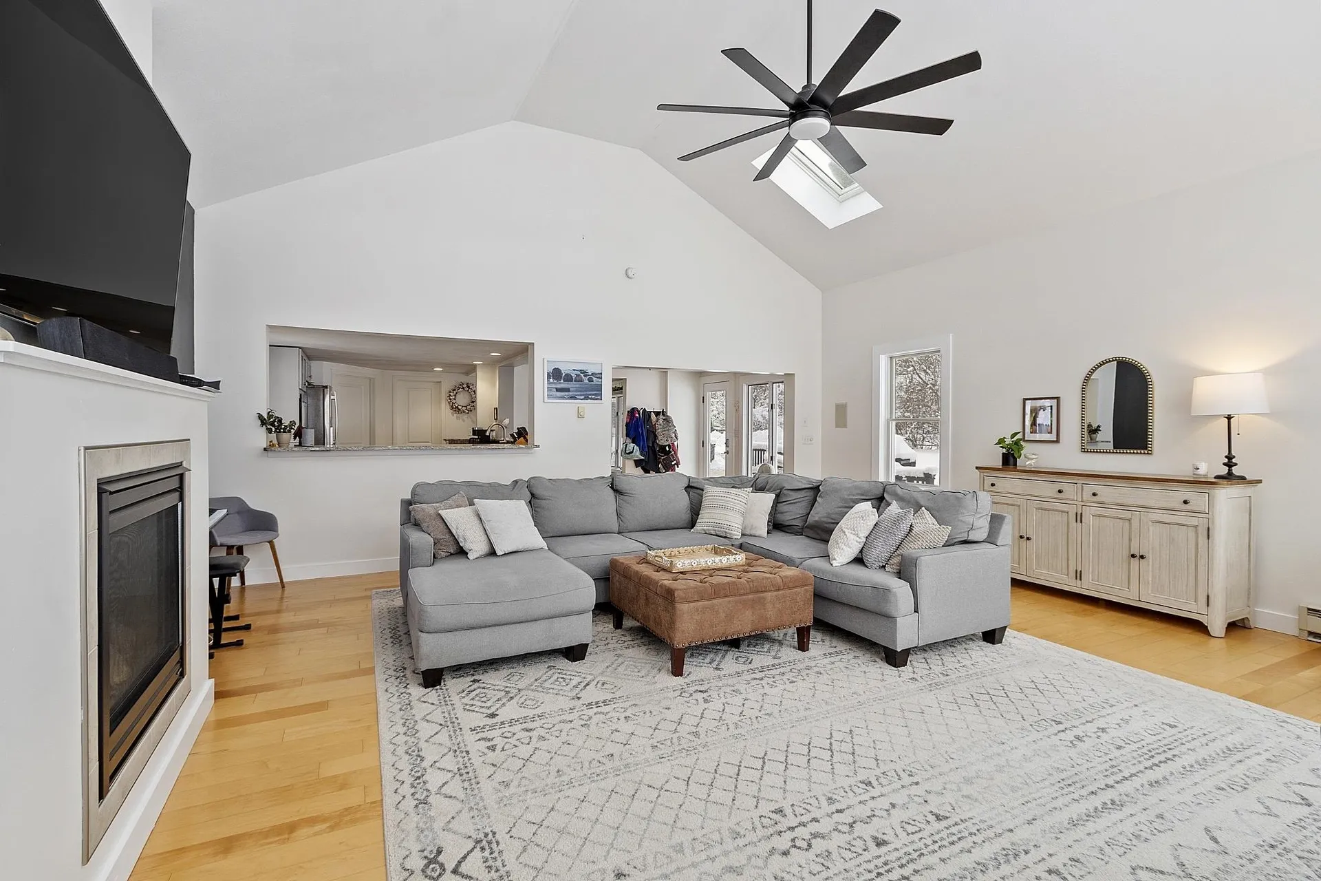 47 Cobbetts Pond Road Windham NH 03087